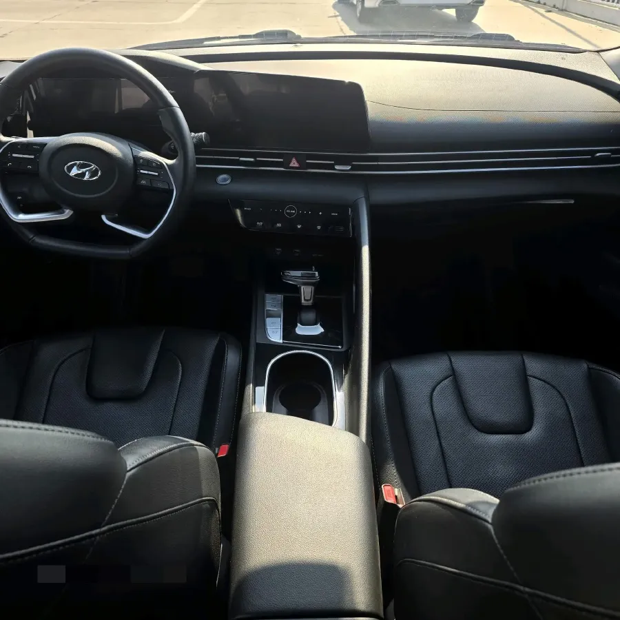 2022 Hyundai Elantra 1.5L 115HP L4 CVT,autocango,china used car exporter,china ev exporter,chinese used car exporter,chinese used ev exporter