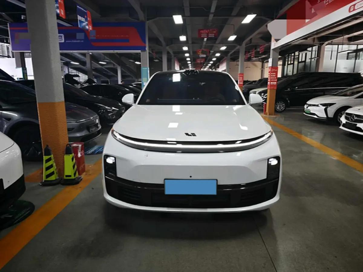 2023 Li L7 Range Extended 154HP REEV 40.9KWH,autocango,china used car exporter,china ev exporter,chinese used car exporter,chinese used ev exporter