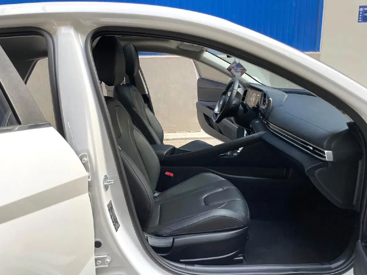 2022 Hyundai Elantra 1.5L 115HP L4 CVT,autocango,china used car exporter,china ev exporter,chinese used car exporter,chinese used ev exporter