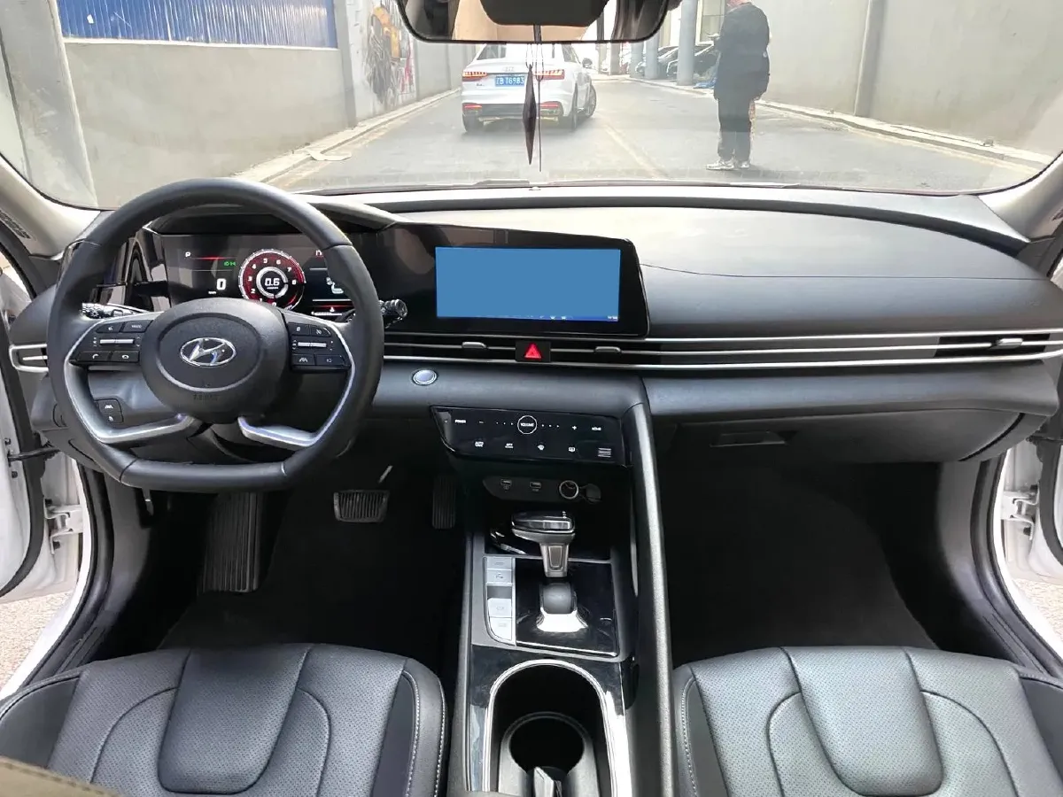 2022 Hyundai Elantra 1.5L 115HP L4 CVT,autocango,china used car exporter,china ev exporter,chinese used car exporter,chinese used ev exporter