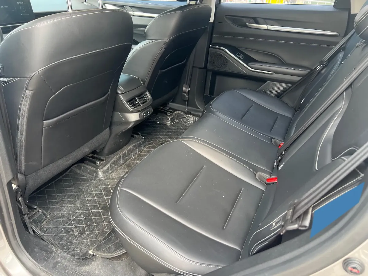 2021 Haval H6 1.5T 169HP L4 7DCT,autocango,china used car exporter,china ev exporter,chinese used car exporter,chinese used ev exporter