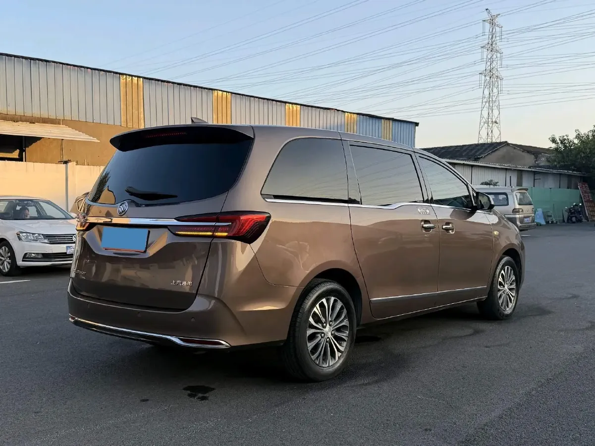 2021 Buick GL8 2.0T 237HP L4 9AT,autocango,china used car exporter,china ev exporter,chinese used car exporter,chinese used ev exporter