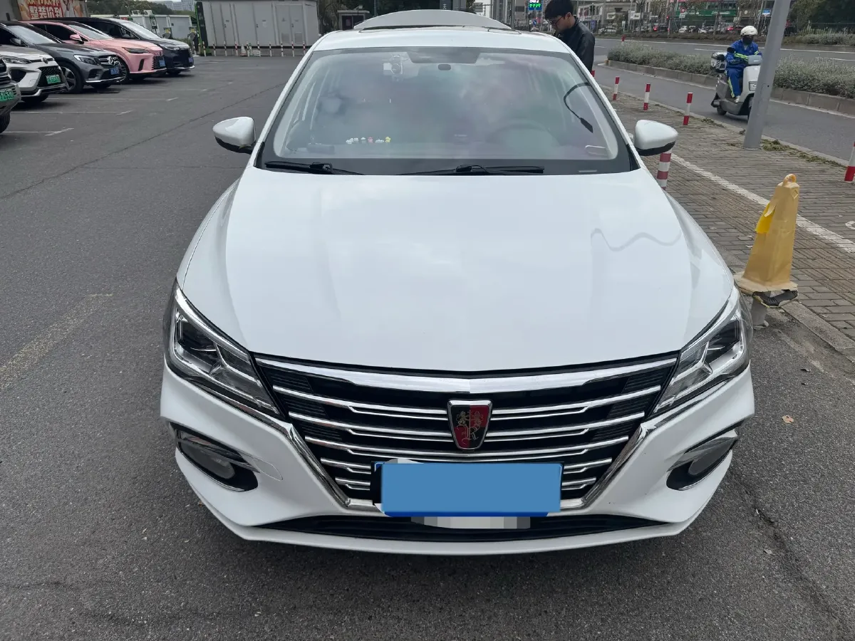 2019 Roewe i5 1.5L 120HP L4 CVT,autocango,china used car exporter,china ev exporter,chinese used car exporter,chinese used ev exporter