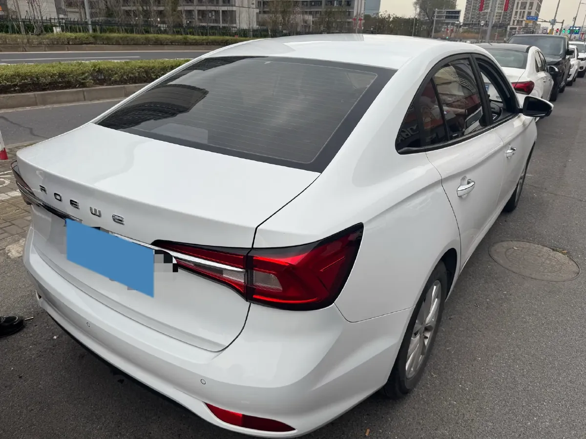 2019 Roewe i5 1.5L 120HP L4 CVT,autocango,china used car exporter,china ev exporter,chinese used car exporter,chinese used ev exporter
