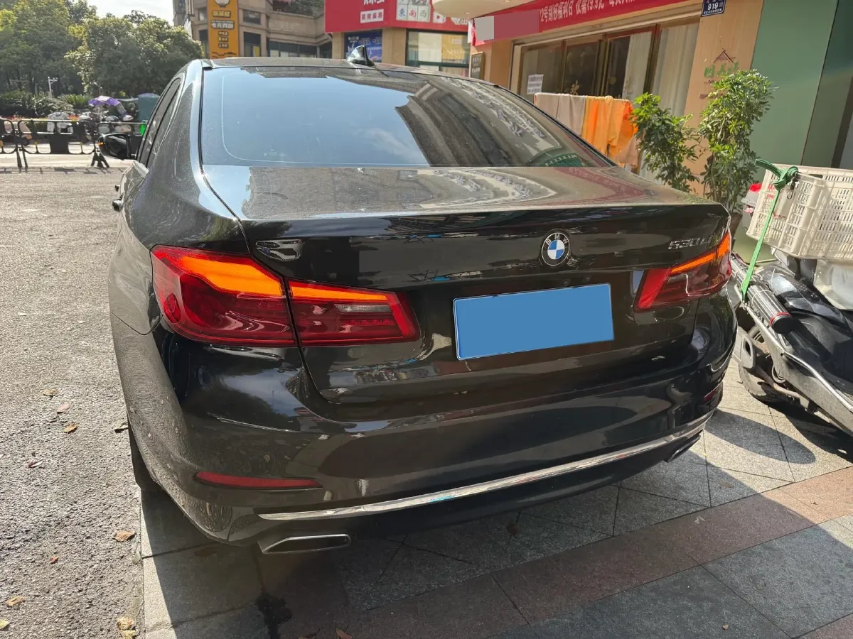 2020 BMW 5 Series 2.0T 252HP L4 8AT,autocango,china used car exporter,china ev exporter,chinese used car exporter,chinese used ev exporter