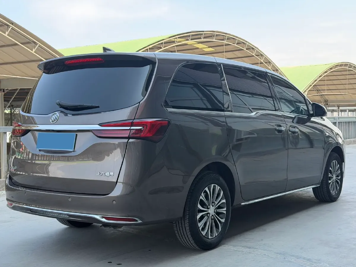 2022 Buick GL8 2.0T 237HP L4 9AT,autocango,china used car exporter,china ev exporter,chinese used car exporter,chinese used ev exporter