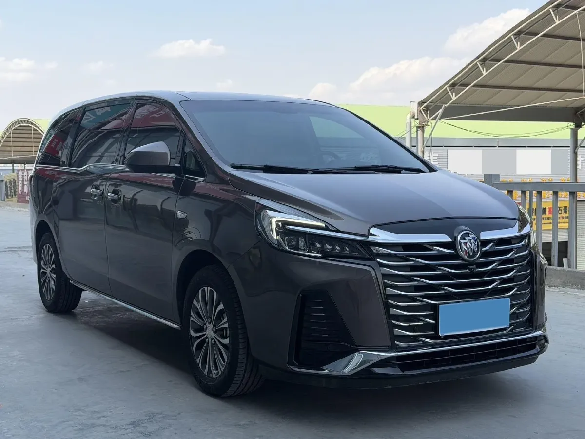 2022 Buick GL8 2.0T 237HP L4 9AT,autocango,china used car exporter,china ev exporter,chinese used car exporter,chinese used ev exporter