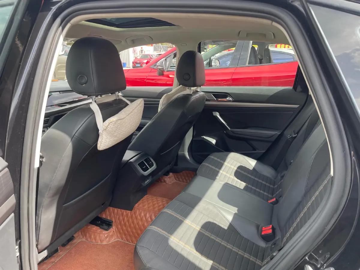 2019 Citroen C4L 1.2T 136HP L3 6AT,autocango,china used car exporter,china ev exporter,chinese used car exporter,chinese used ev exporter