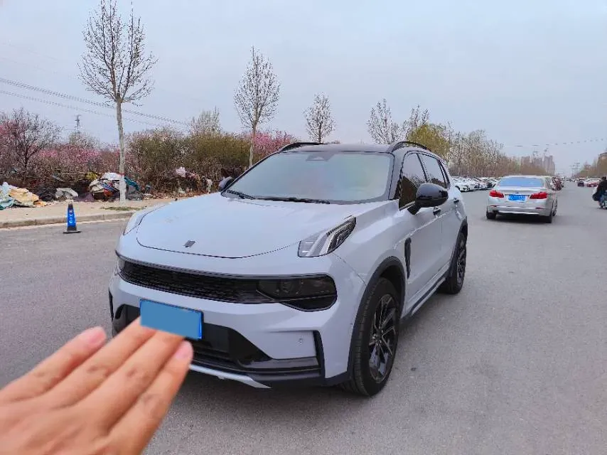 2022 Isuzu Mu-X 2.0T 220HP L4 8AT,autocango,china used car exporter,china ev exporter,chinese used car exporter,chinese used ev exporter