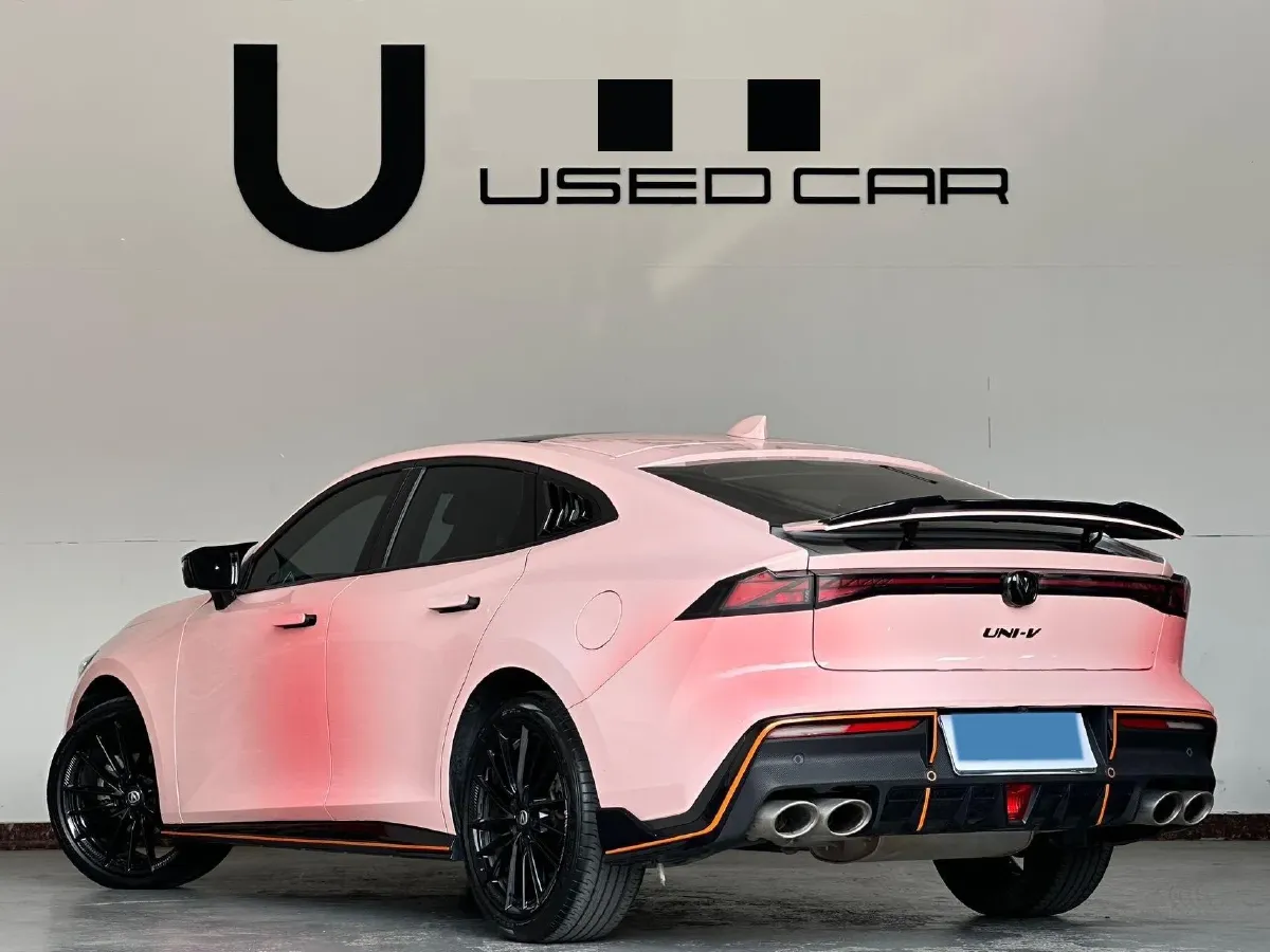 2023 ChangAn UNI-V 1.5T 188HP L4 7DCT,autocango,china used car exporter,china ev exporter,chinese used car exporter,chinese used ev exporter