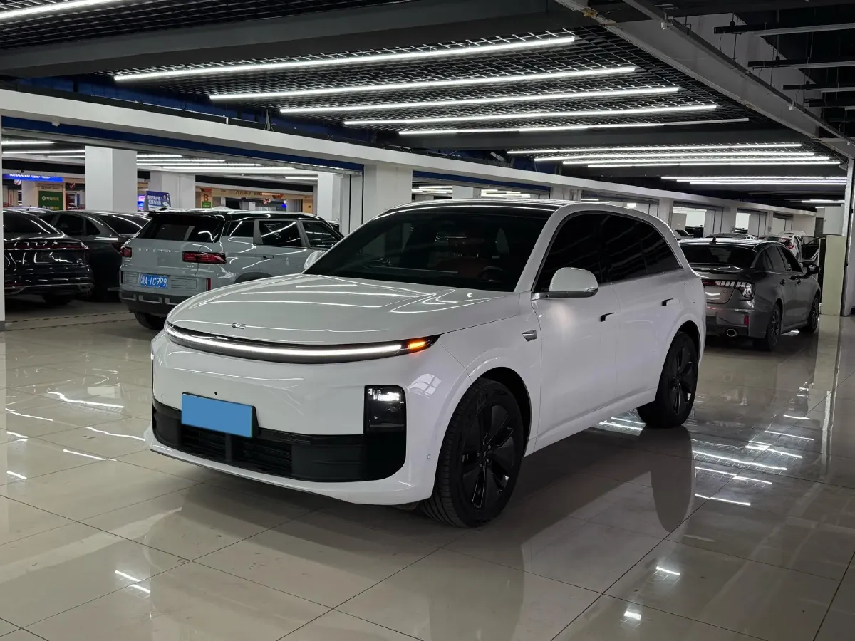 2024 Li L6 Range Extended 154HP L4 REEV 36.8KWH,autocango,china used car exporter,china ev exporter,chinese used car exporter,chinese used ev exporter