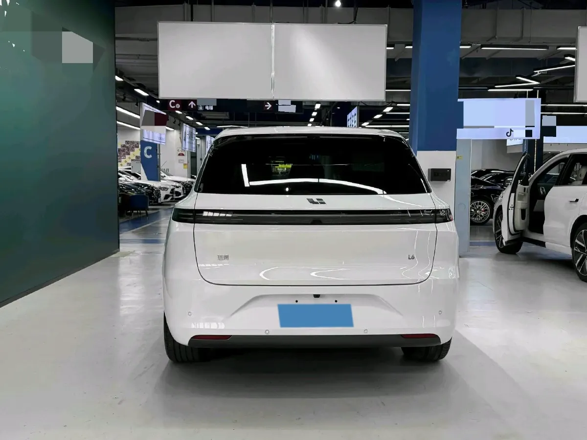 2024 Li L6 Range Extended 154HP L4 REEV 36.8KWH,autocango,china used car exporter,china ev exporter,chinese used car exporter,chinese used ev exporter