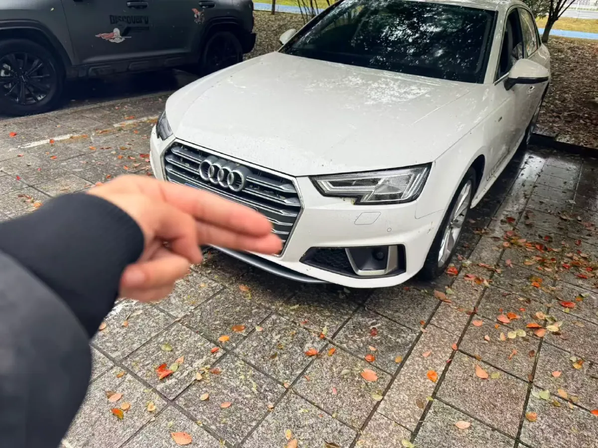 2019 Audi A4L 2.0T 190HP L4 7DCT,autocango,china used car exporter,china ev exporter,chinese used car exporter,chinese used ev exporter