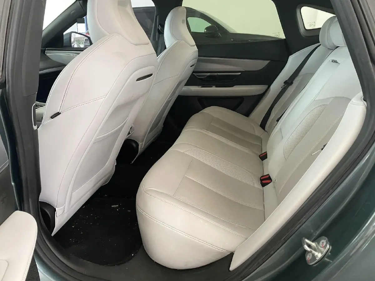 2023 Xpeng P7 BEV 86.2KWH,autocango,china used car exporter,china ev exporter,chinese used car exporter,chinese used ev exporter