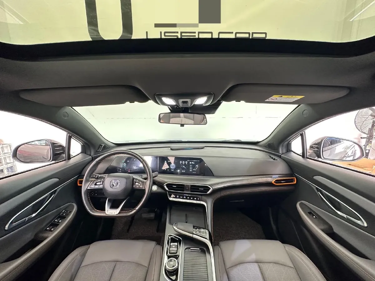 2022 ChangAn UNI-T 1.5T 188HP L4 7DCT,autocango,china used car exporter,china ev exporter,chinese used car exporter,chinese used ev exporter