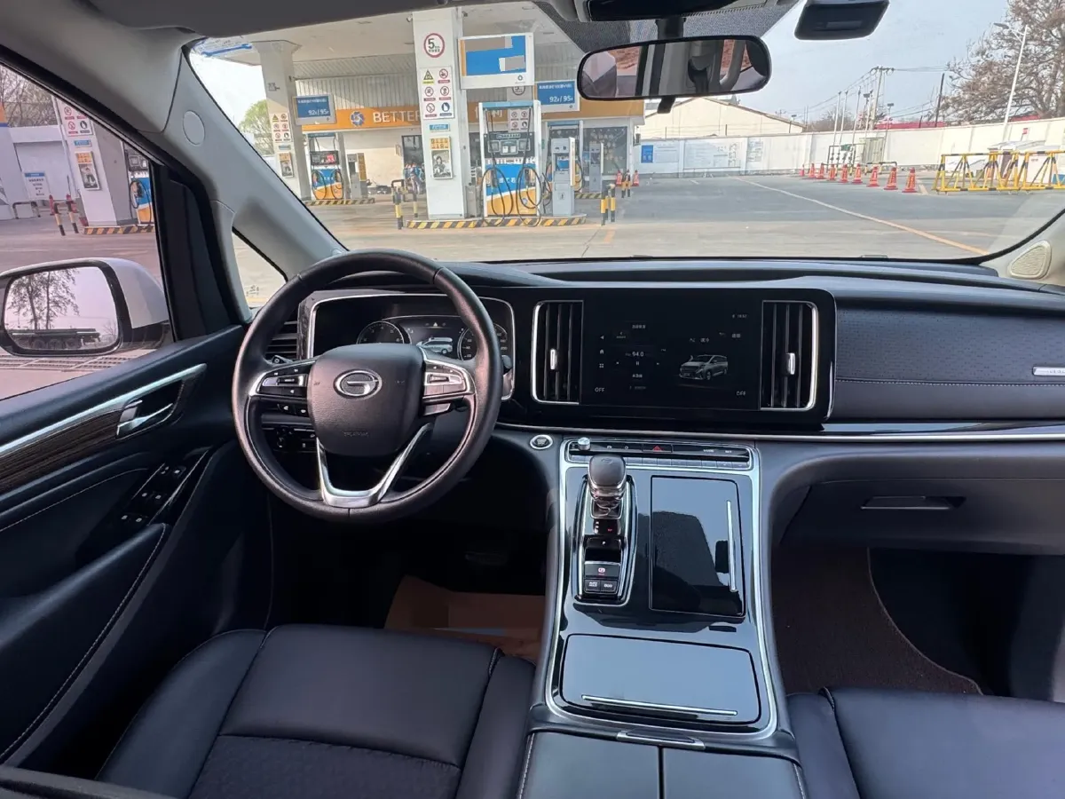 2021 GAC Trumpchi M8 2.0T 252HP L4 8AT,autocango,china used car exporter,china ev exporter,chinese used car exporter,chinese used ev exporter