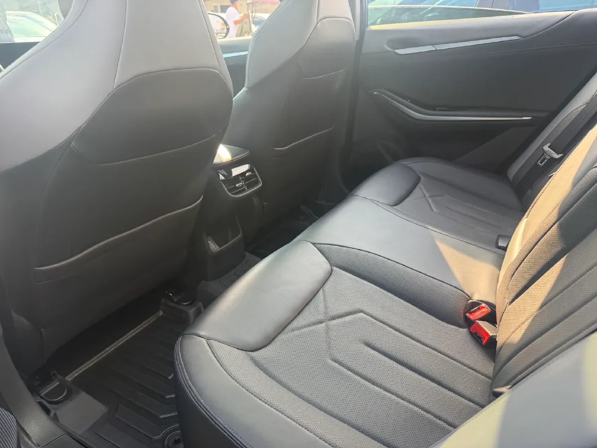 2023 ChangAn Raeton Plus 1.5T 188HP L4 7DCT,autocango,china used car exporter,china ev exporter,chinese used car exporter,chinese used ev exporter