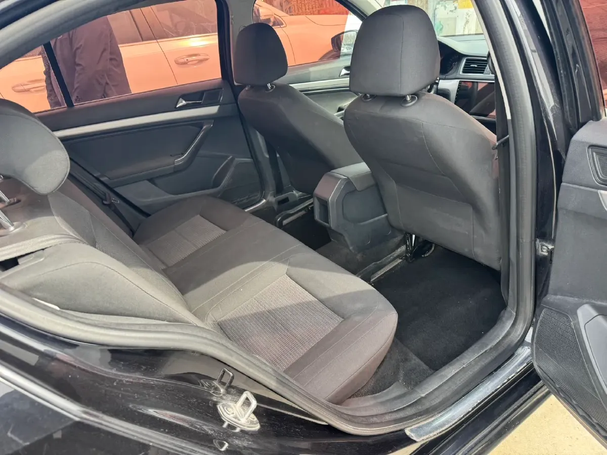 2017 Buick Excelle 1.5L 114HP L4 5MT,autocango,china used car exporter,china ev exporter,chinese used car exporter,chinese used ev exporter