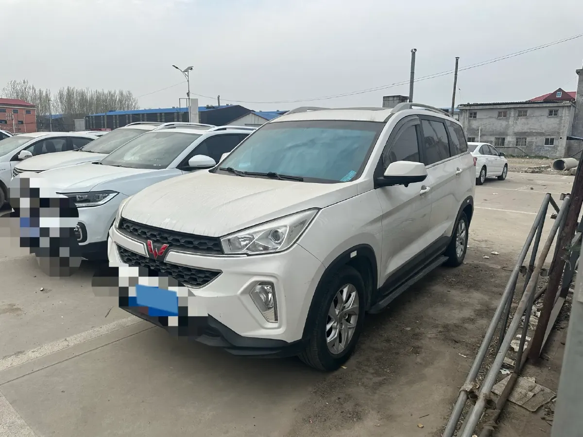 2018 WuLing HongGuang S3 1.5L 112HP L4 6MT,autocango,china used car exporter,china ev exporter,chinese used car exporter,chinese used ev exporter