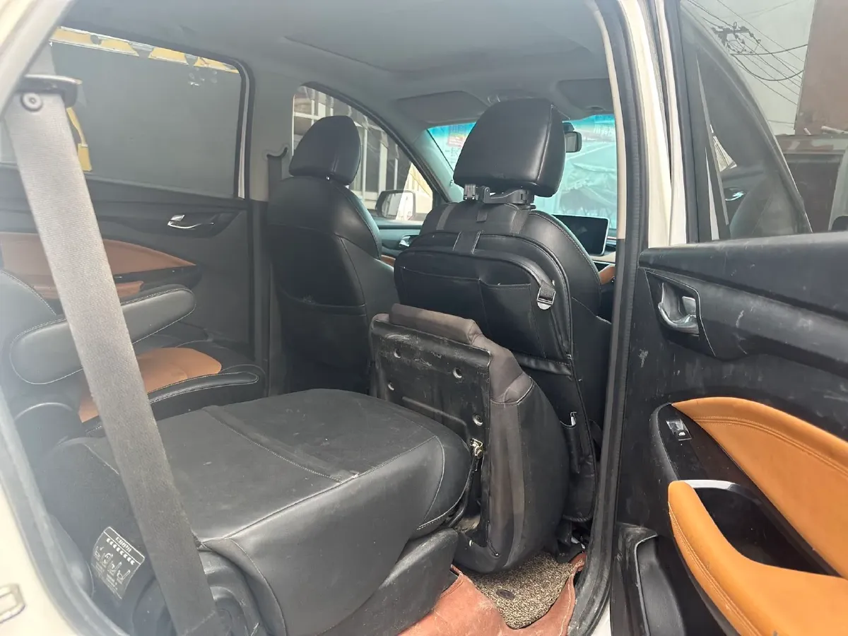 2018 WuLing HongGuang S3 1.5L 112HP L4 6MT,autocango,china used car exporter,china ev exporter,chinese used car exporter,chinese used ev exporter