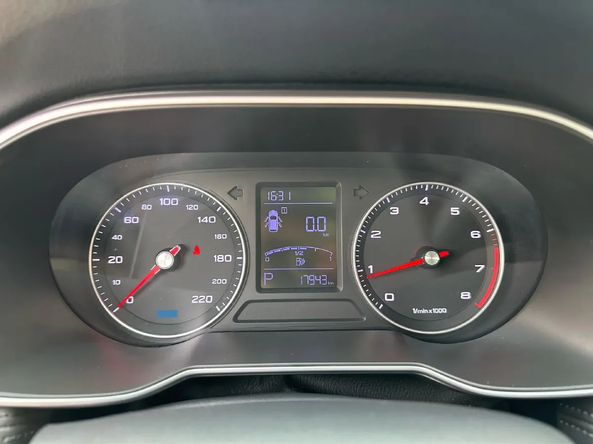 2020 Roewe RX3 1.6L 125HP L4 CVT,autocango,china used car exporter,china ev exporter,chinese used car exporter,chinese used ev exporter