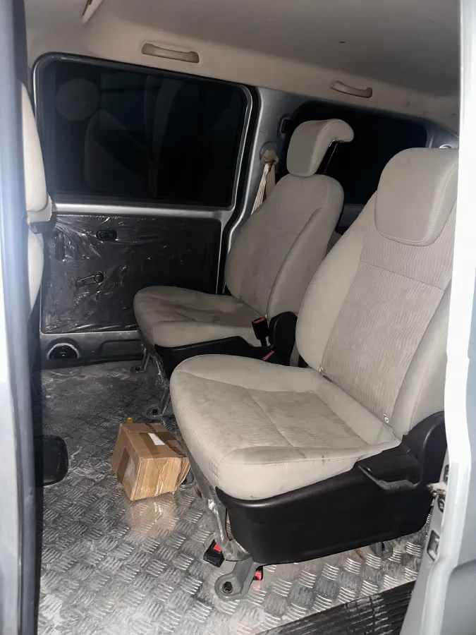 2019 WuLing HongGuang V 1.5L 99HP L4 6MT,autocango,china used car exporter,china ev exporter,chinese used car exporter,chinese used ev exporter