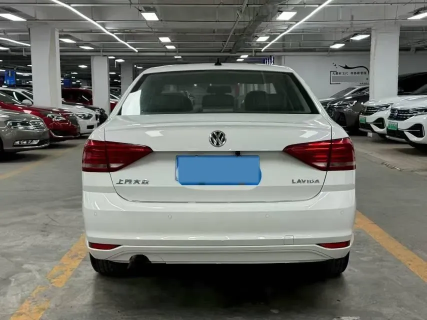 2017 Volkswagen Lavida 1.6L 110HP L4 6AT,autocango,china used car exporter,china ev exporter,chinese used car exporter,chinese used ev exporter