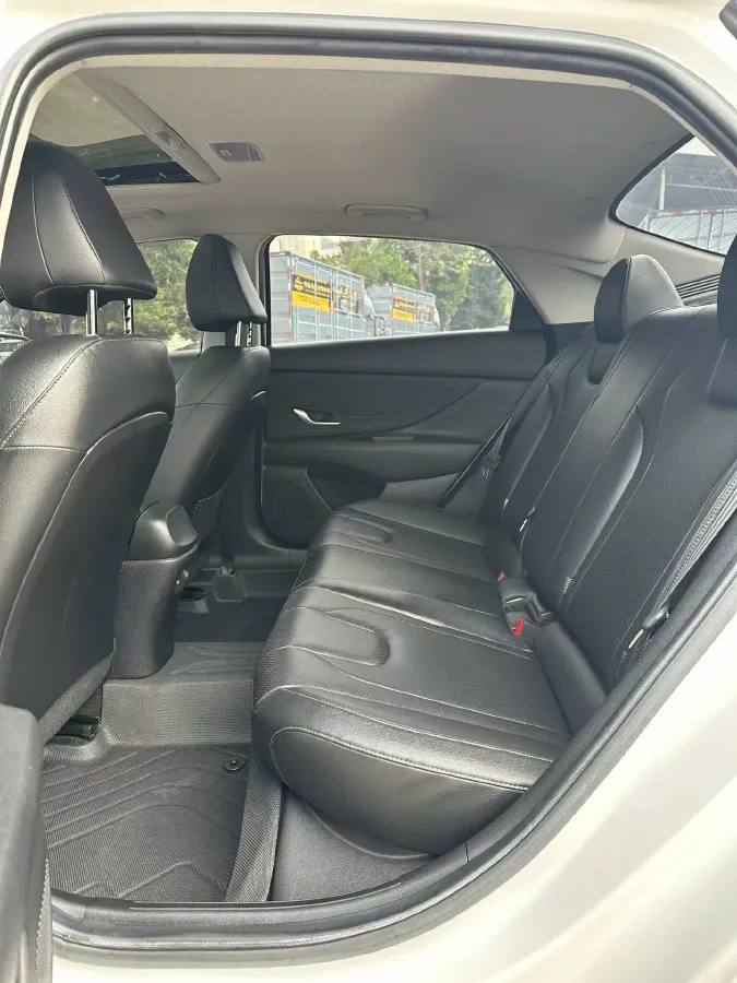 2021 Hyundai Elantra 1.5L 115HP L4 CVT,autocango,china used car exporter,china ev exporter,chinese used car exporter,chinese used ev exporter