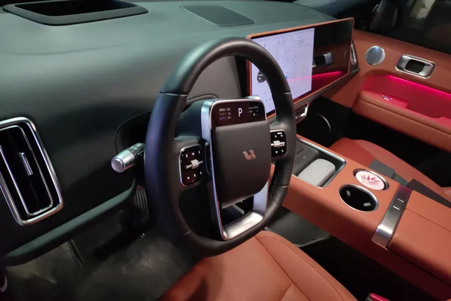 2024 Li L6 Range Extended 154HP L4 REEV 36.8KWH,autocango,china used car exporter,china ev exporter,chinese used car exporter,chinese used ev exporter