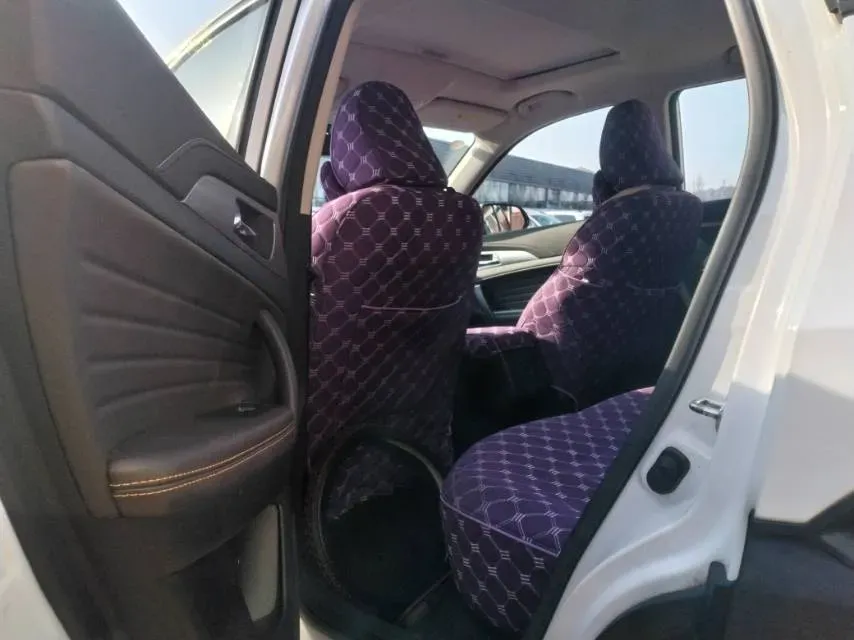 2019 ChangAn CS35 Plus 1.6L 128HP L4 5MT,autocango,china used car exporter,china ev exporter,chinese used car exporter,chinese used ev exporter