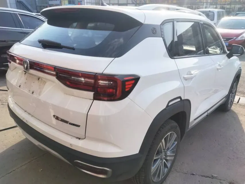 2019 ChangAn CS35 Plus 1.6L 128HP L4 5MT,autocango,china used car exporter,china ev exporter,chinese used car exporter,chinese used ev exporter