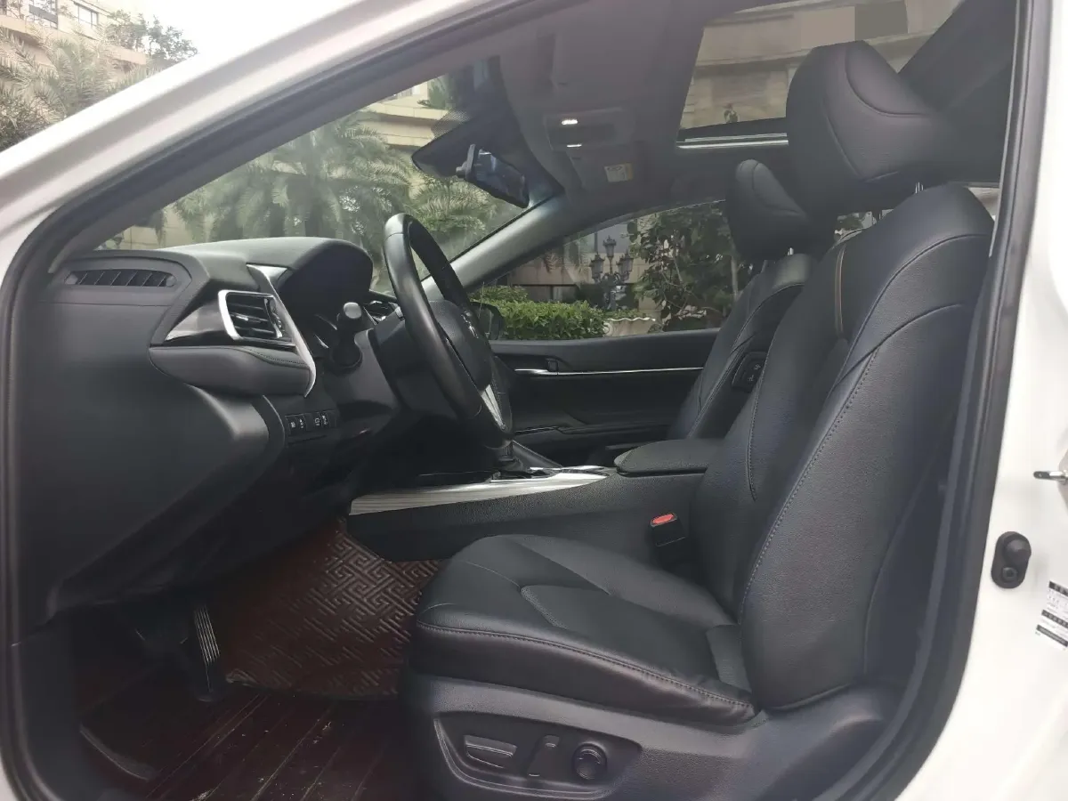 2019 Toyota Camry 2.5L 209HP L4 8AT,autocango,china used car exporter,china ev exporter,chinese used car exporter,chinese used ev exporter