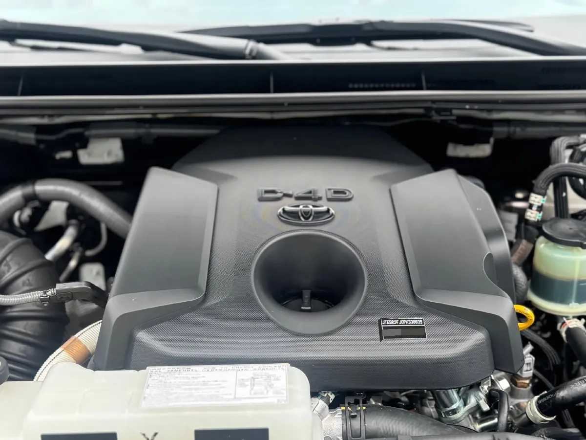 2024 Toyota Land Cruiser Prado 2.4T 282HP L4 8AT Hybrid,autocango,china used car exporter,china ev exporter,chinese used car exporter,chinese used ev exporter