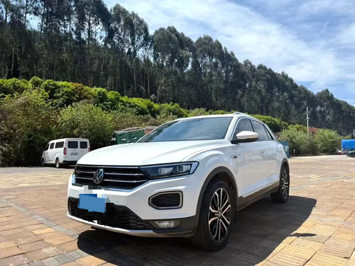 2022 Volkswagen T-Roc 1.4T 150HP L4 7DCT,autocango,china used car exporter,china ev exporter,chinese used car exporter,chinese used ev exporter