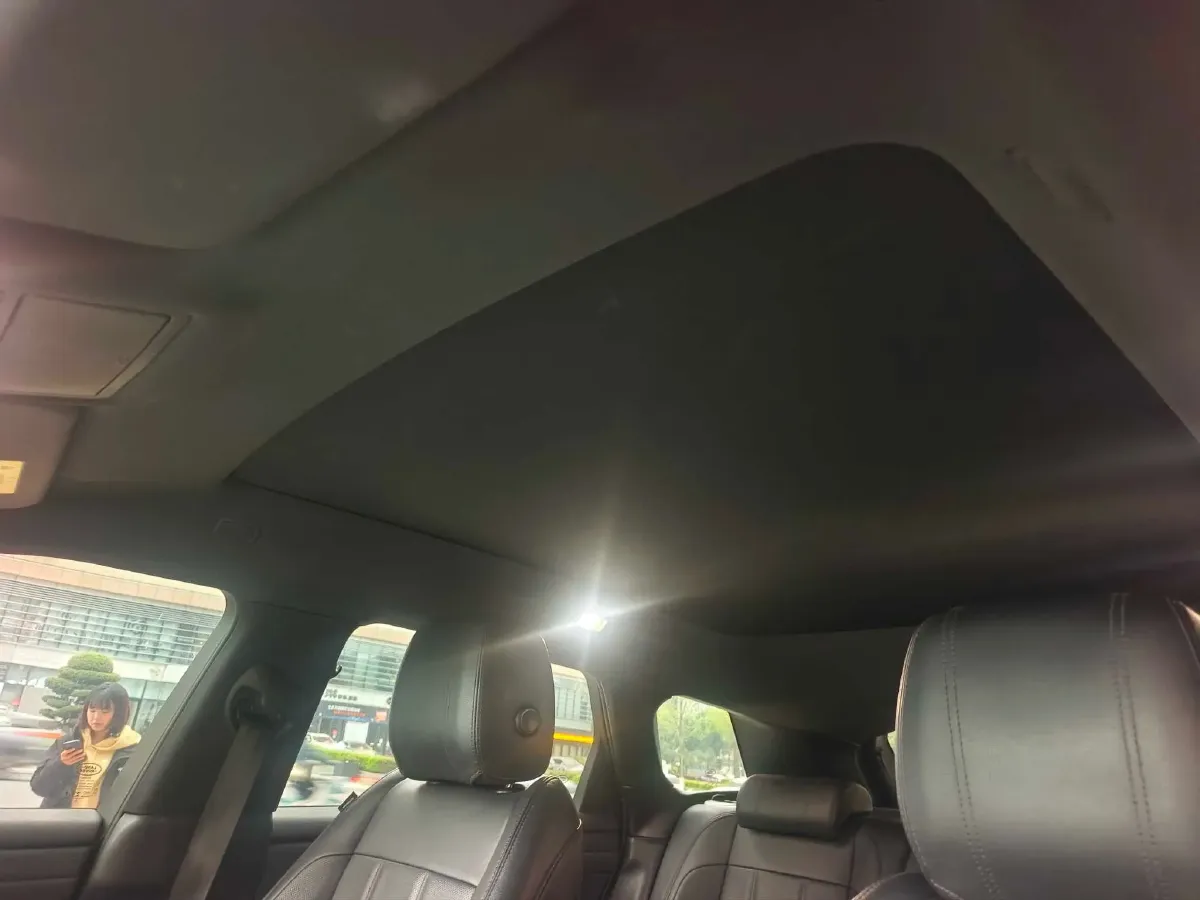 2020 Land Rover Range Rover Evoque 2.0T 249HP L4 9AT,autocango,china used car exporter,china ev exporter,chinese used car exporter,chinese used ev exporter