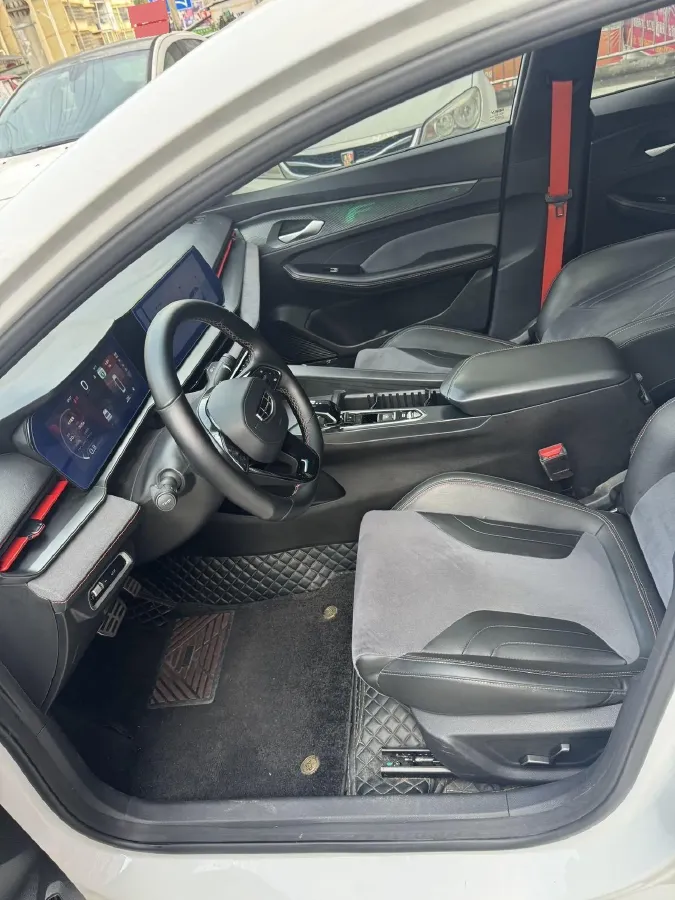 2022 Geely Binray 1.5T 181HP L4 7DCT,autocango,china used car exporter,china ev exporter,chinese used car exporter,chinese used ev exporter