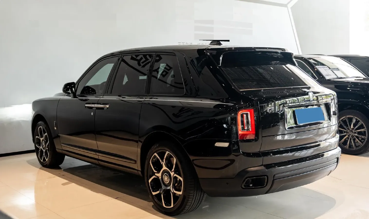 2024 Rolls-Royce Cullinan 6.7T 571HP V12 8AT,autocango,china used car exporter,china ev exporter,chinese used car exporter,chinese used ev exporter