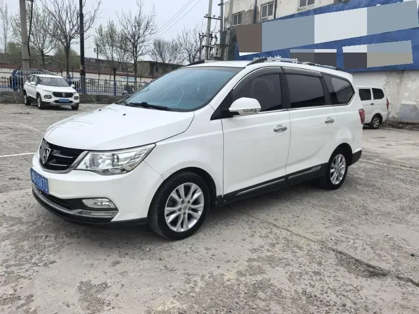 2016 BaoJun 730 1.5L 112HP L4 5MT,autocango,china used car exporter,china ev exporter,chinese used car exporter,chinese used ev exporter