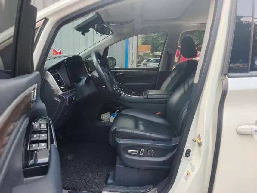 2021 GAC Trumpchi M8 2.0T 252HP L4 8AT,autocango,china used car exporter,china ev exporter,chinese used car exporter,chinese used ev exporter