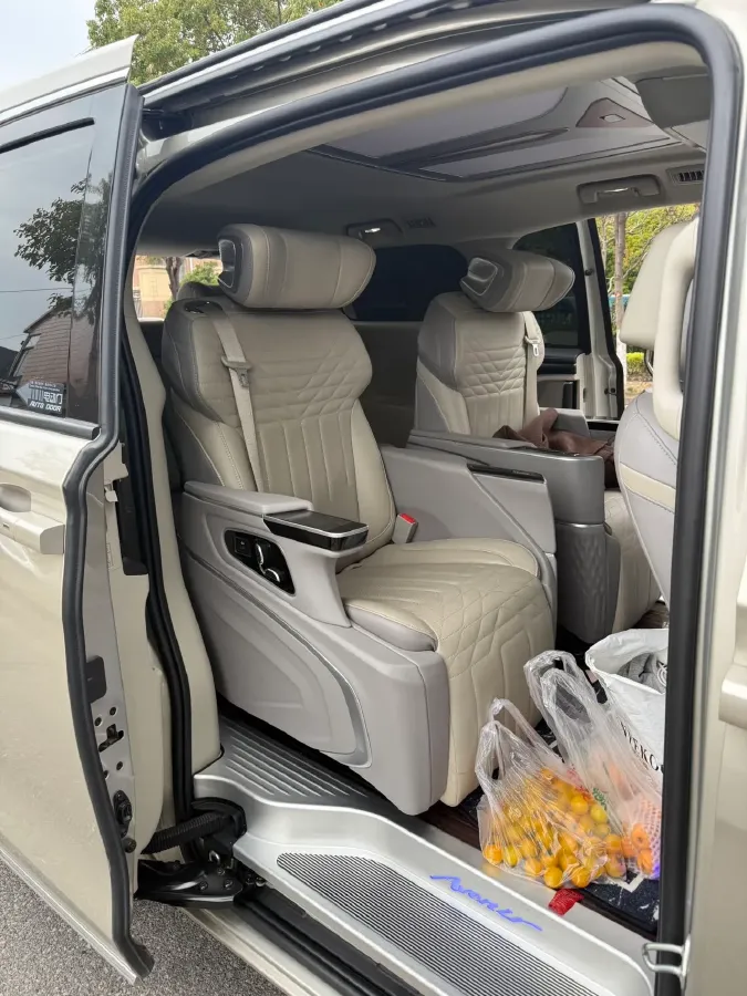 2022 Buick GL8 2.0T 237HP L4 9AT,autocango,china used car exporter,china ev exporter,chinese used car exporter,chinese used ev exporter