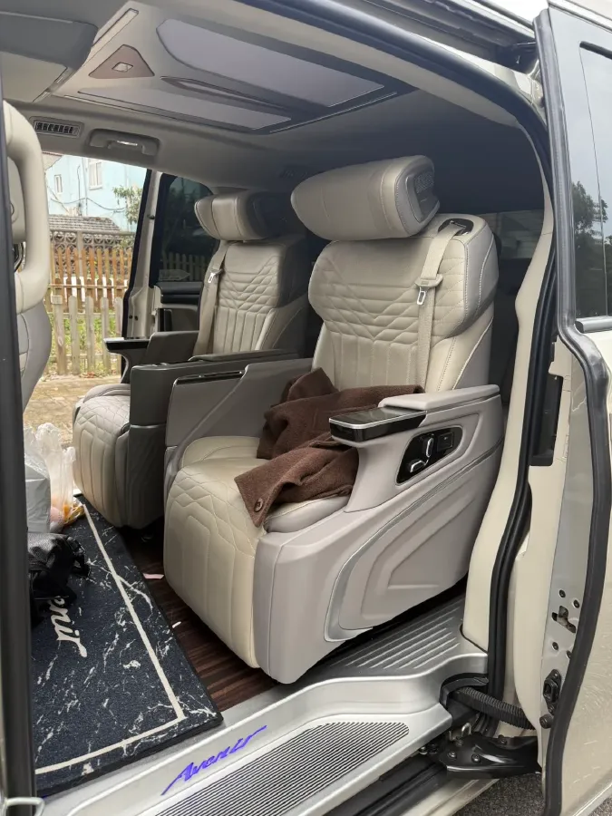 2022 Buick GL8 2.0T 237HP L4 9AT,autocango,china used car exporter,china ev exporter,chinese used car exporter,chinese used ev exporter