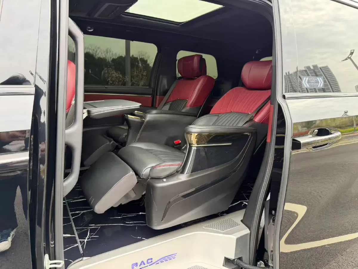 2023 GAC Trumpchi M8 2.0T 252HP L4 8AT,autocango,china used car exporter,china ev exporter,chinese used car exporter,chinese used ev exporter