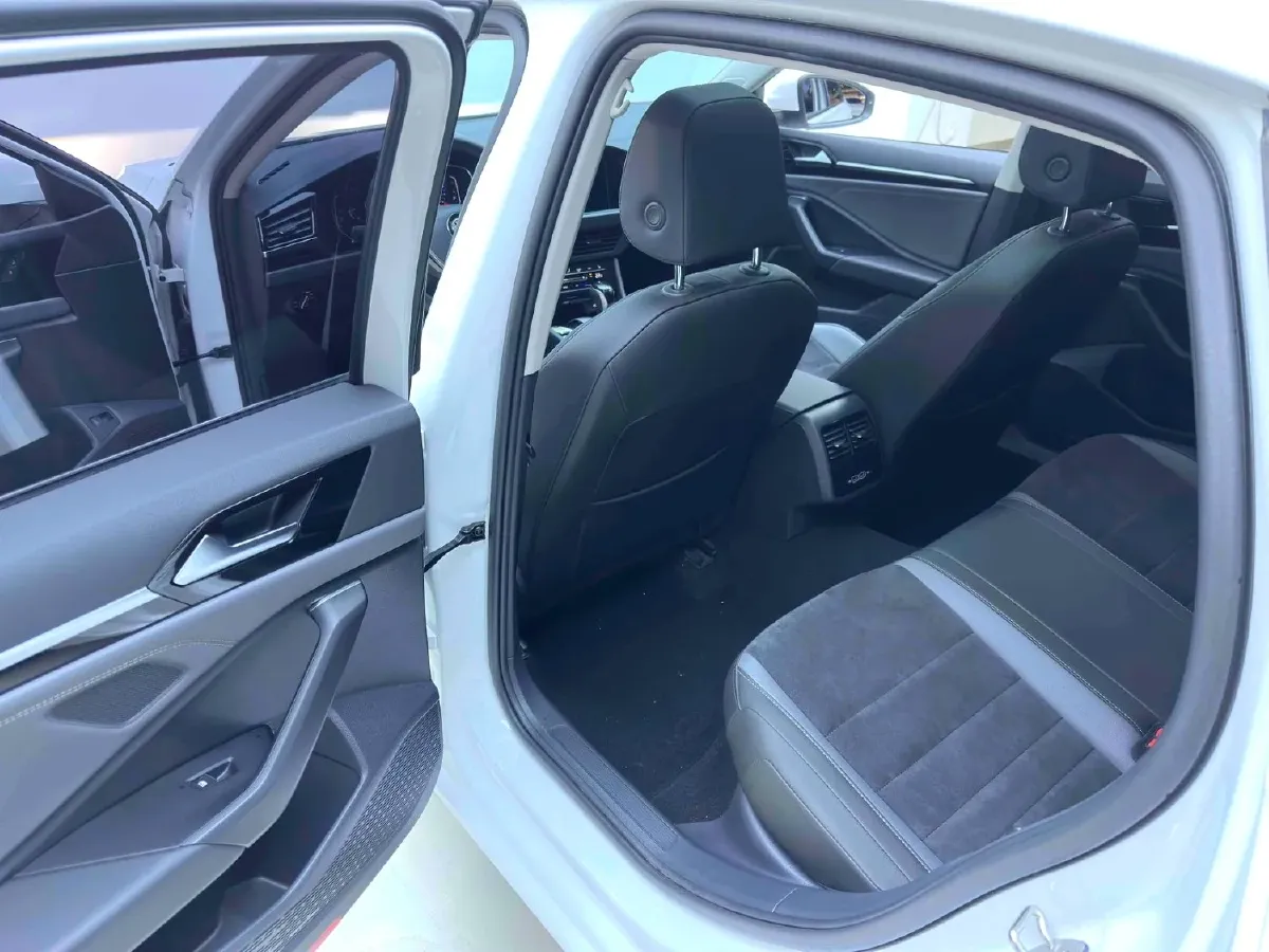 2022 Volkswagen Sagitar 1.4T 150HP L4 7DCT,autocango,china used car exporter,china ev exporter,chinese used car exporter,chinese used ev exporter