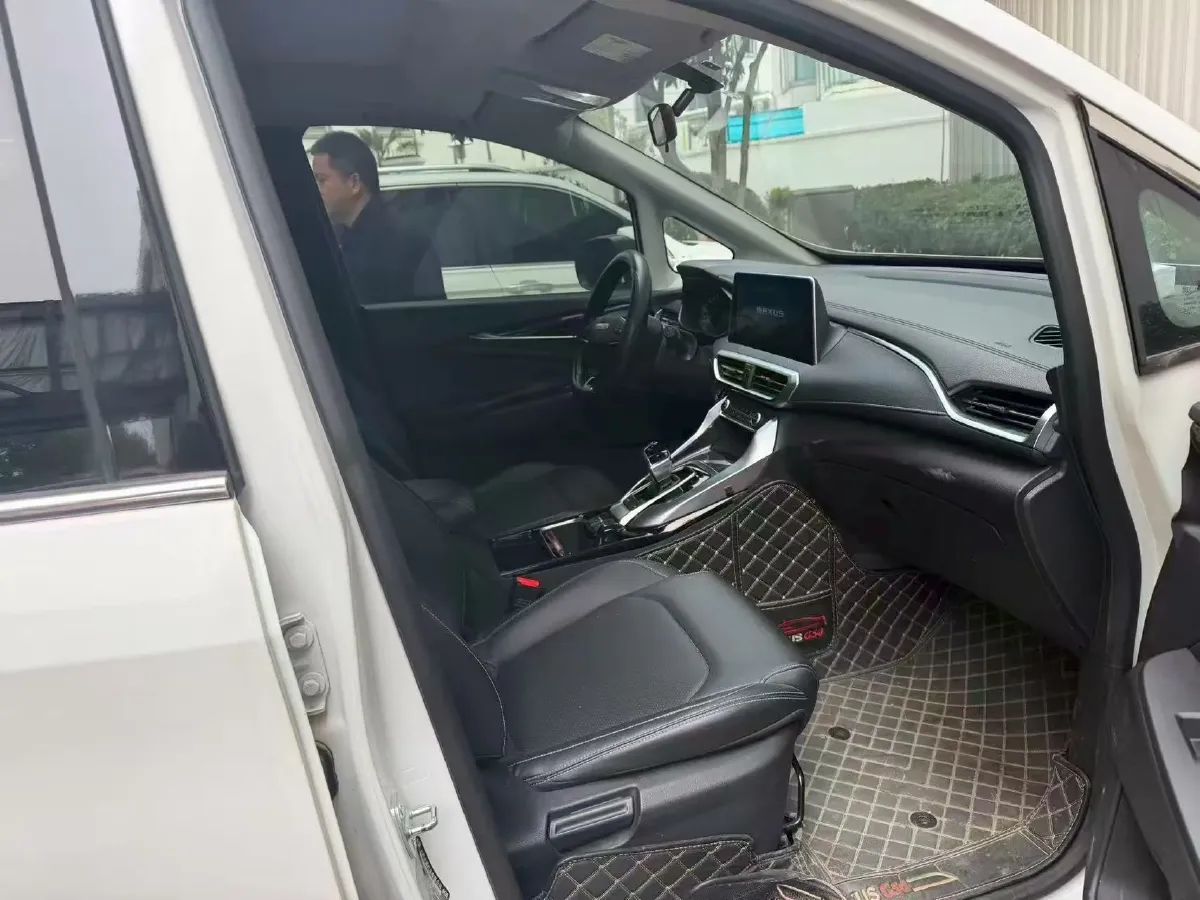 2020 HuangHai N3 2.4T 218HP L4 6MT,autocango,china used car exporter,china ev exporter,chinese used car exporter,chinese used ev exporter