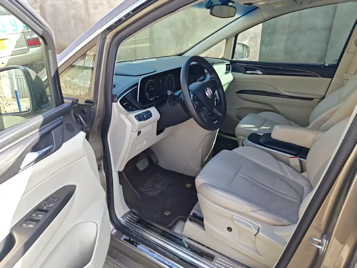 2022 Buick GL8 2.0T 237HP L4 9AT,autocango,china used car exporter,china ev exporter,chinese used car exporter,chinese used ev exporter