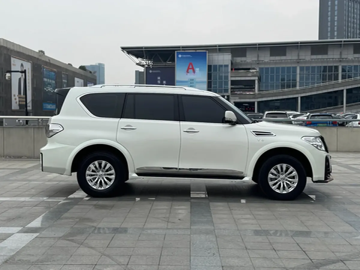 2018 Nissan Patrol 4.0L 279HP V6 7AT,autocango,china used car exporter,china ev exporter,chinese used car exporter,chinese used ev exporter