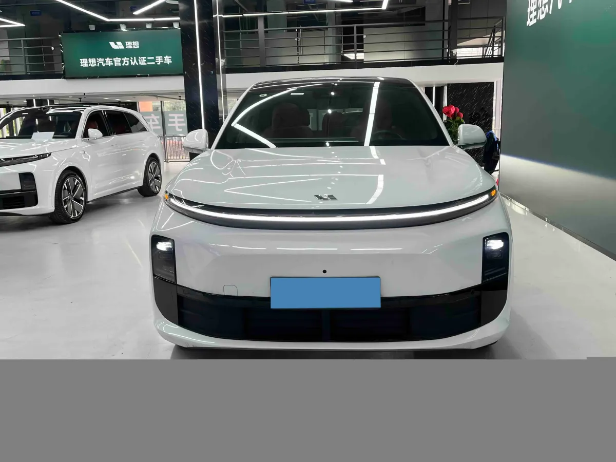 2024 Li L6 Range Extended 154HP L4 REEV 36.8KWH,autocango,china used car exporter,china ev exporter,chinese used car exporter,chinese used ev exporter