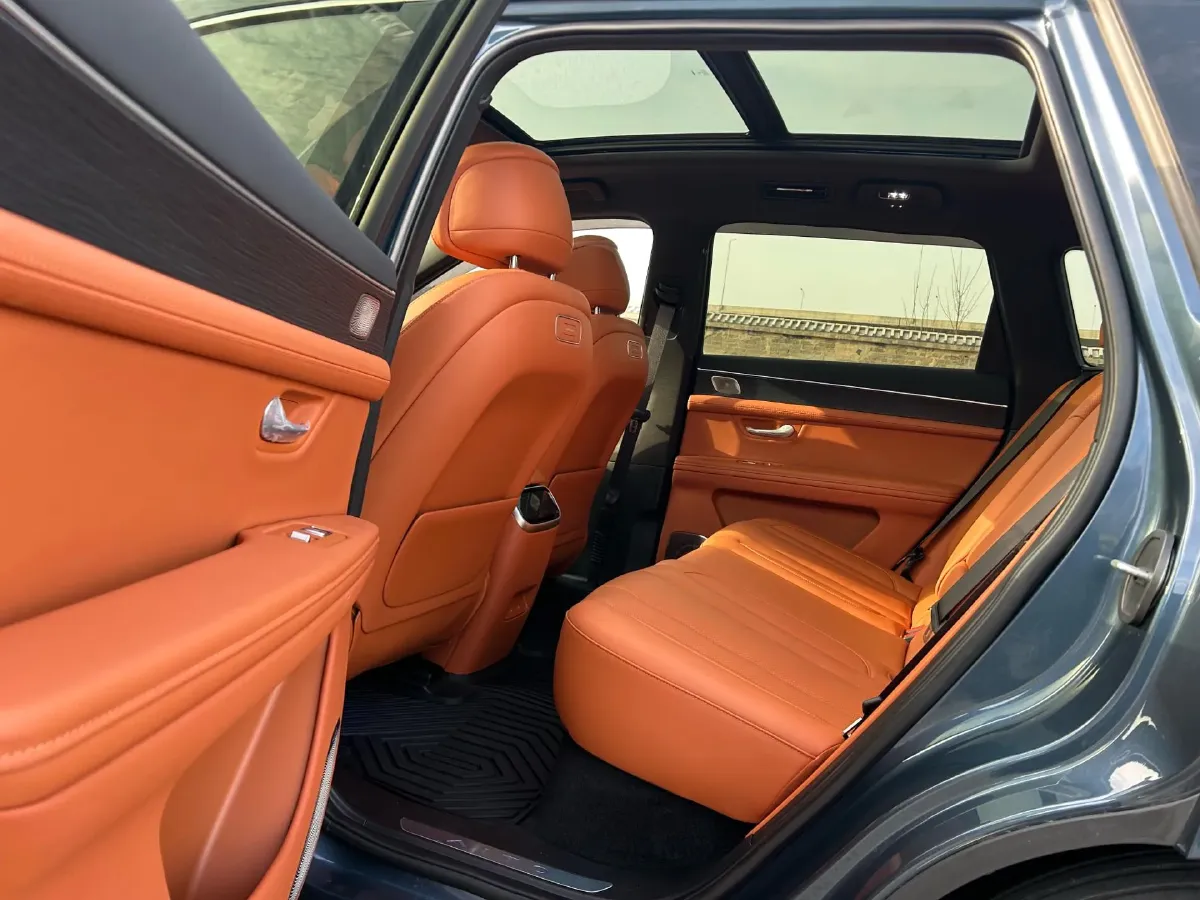 2024 AITO AITO M7 1.5T 152HP L4 REEV 42KWH,autocango,china used car exporter,china ev exporter,chinese used car exporter,chinese used ev exporter