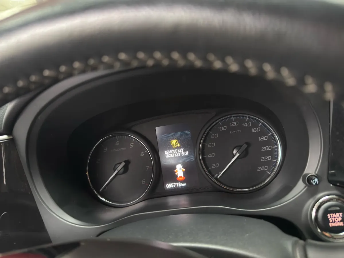 2020 Mitsubishi Outlander 2.4L 192HP L4 CVT,autocango,china used car exporter,china ev exporter,chinese used car exporter,chinese used ev exporter