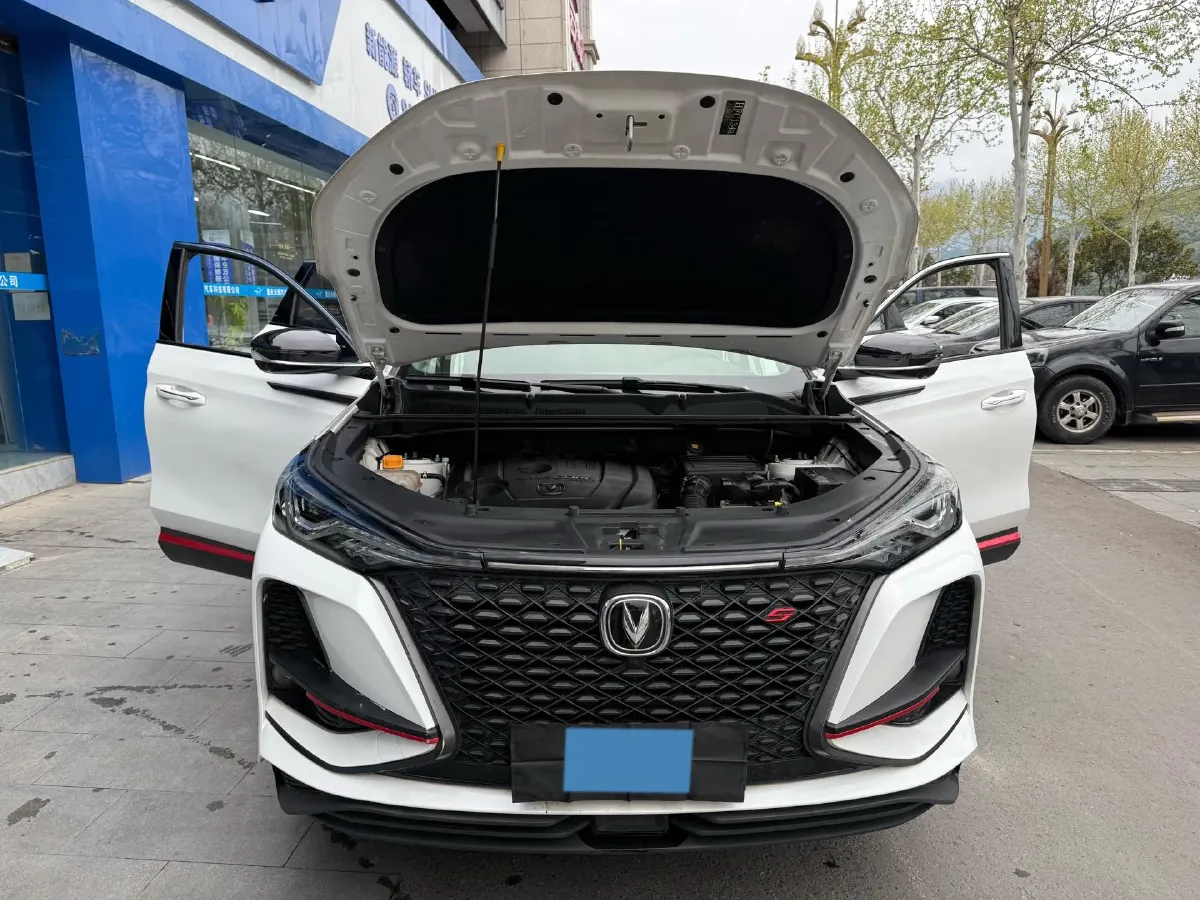 2020 ChangAn CS75 Plus 1.5T 178HP L4 6AT,autocango,china used car exporter,china ev exporter,chinese used car exporter,chinese used ev exporter